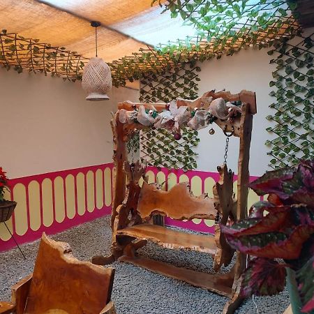 Hostal Casa Madrigal Hotell Filandia Eksteriør bilde