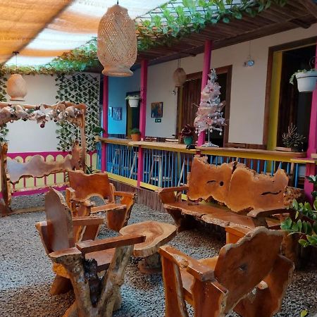 Hostal Casa Madrigal Hotell Filandia Eksteriør bilde