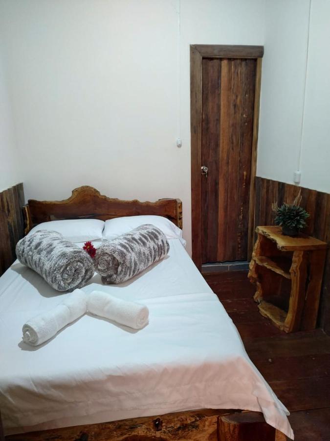 Hostal Casa Madrigal Hotell Filandia Eksteriør bilde